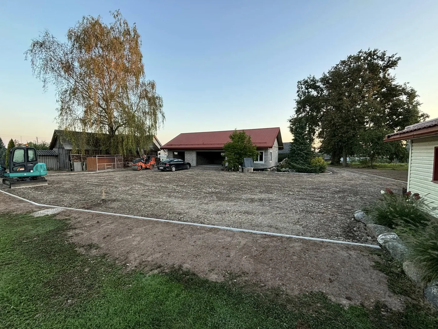 Kiemo paruošimas su dirbančia technika